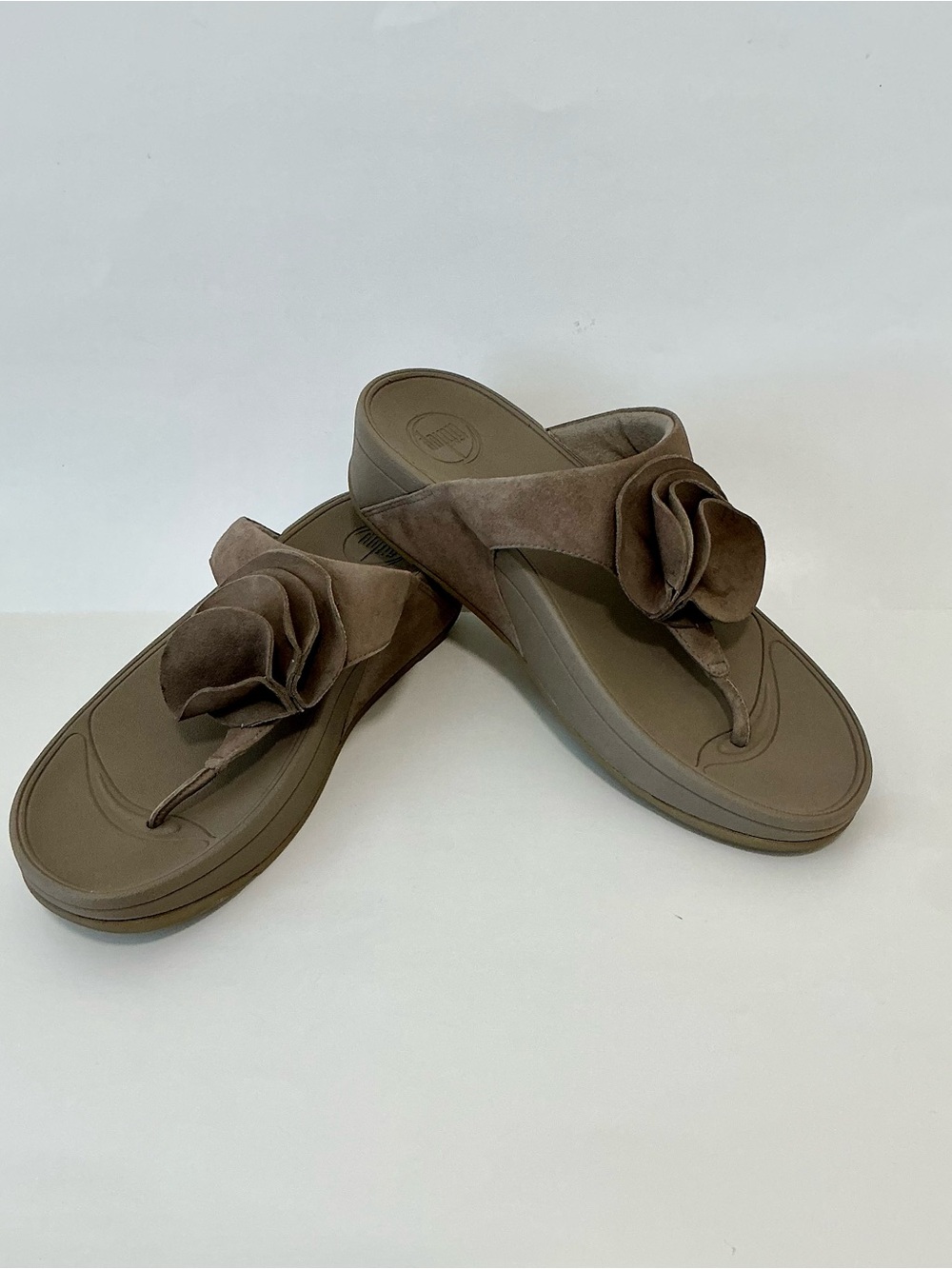 FitFlop Yoko Suede Sandals with Suede Flower, Mink Taupe, 10